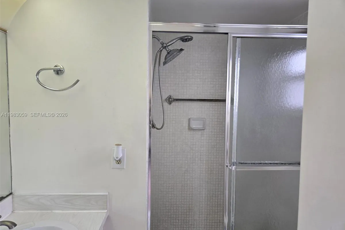 9261 Sunrise Lakes Blvd # 201, Sunrise FL 33322