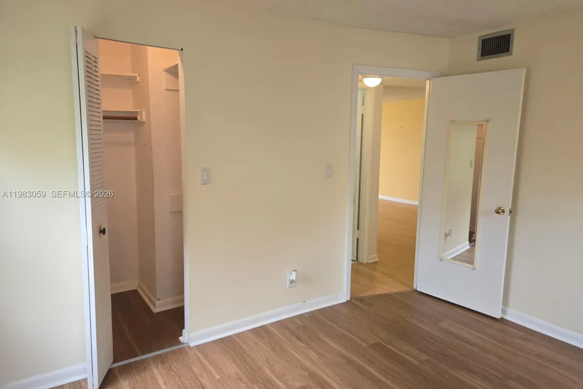 9261 Sunrise Lakes Blvd # 201, Sunrise FL 33322