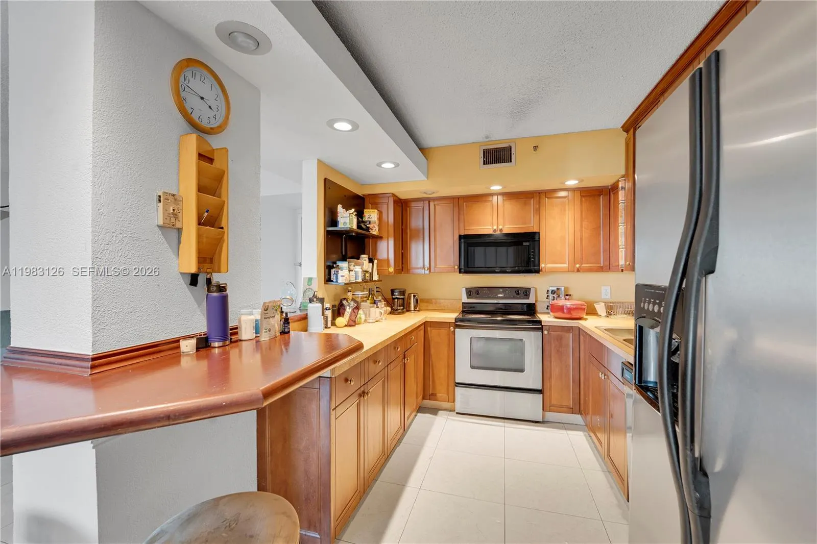 2 bedroom 2 bath for sale at 919 Hillcrest Dr # 704, Hollywood FL 33021