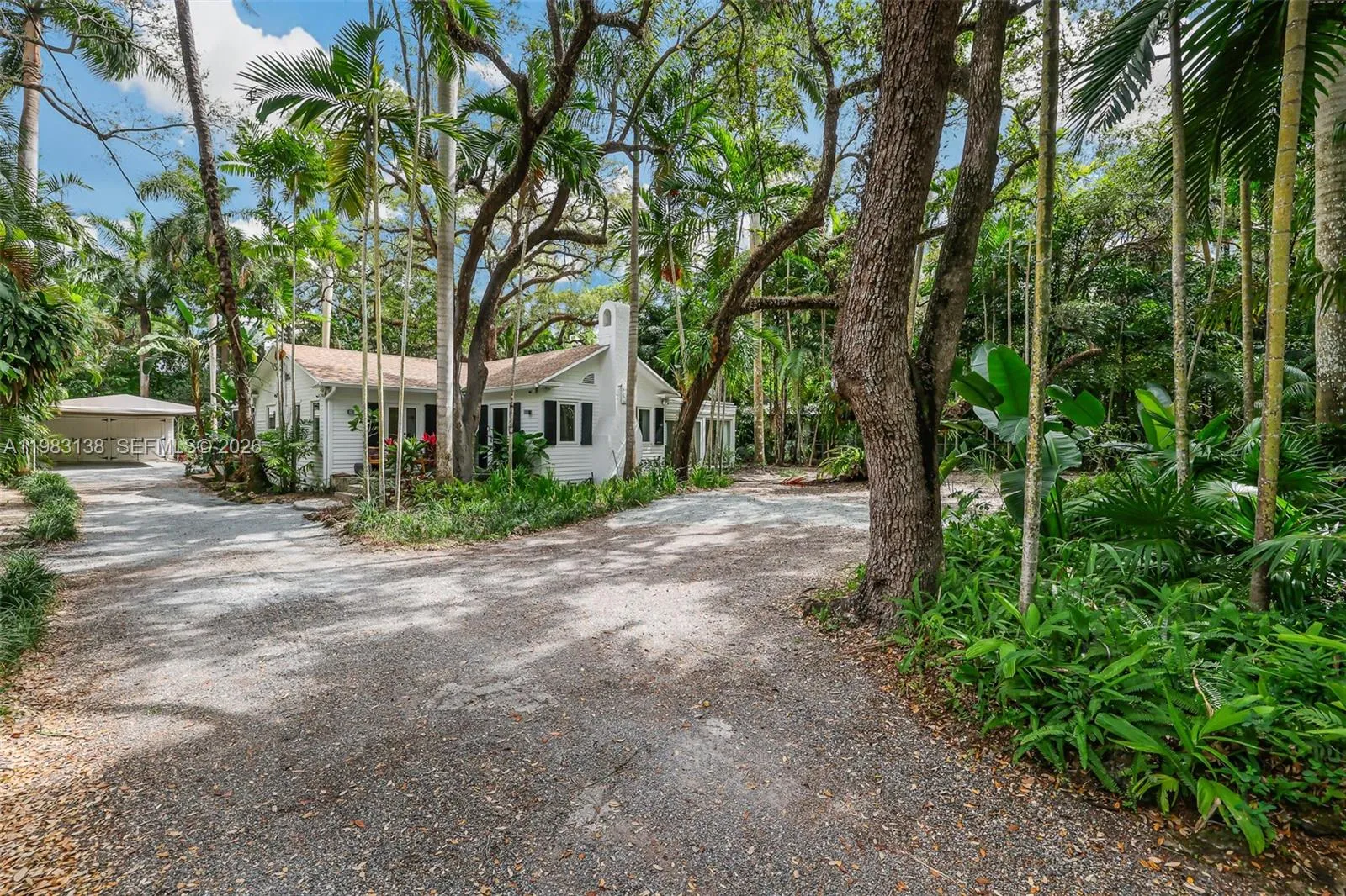 2925 Seminole St, Miami FL 33133