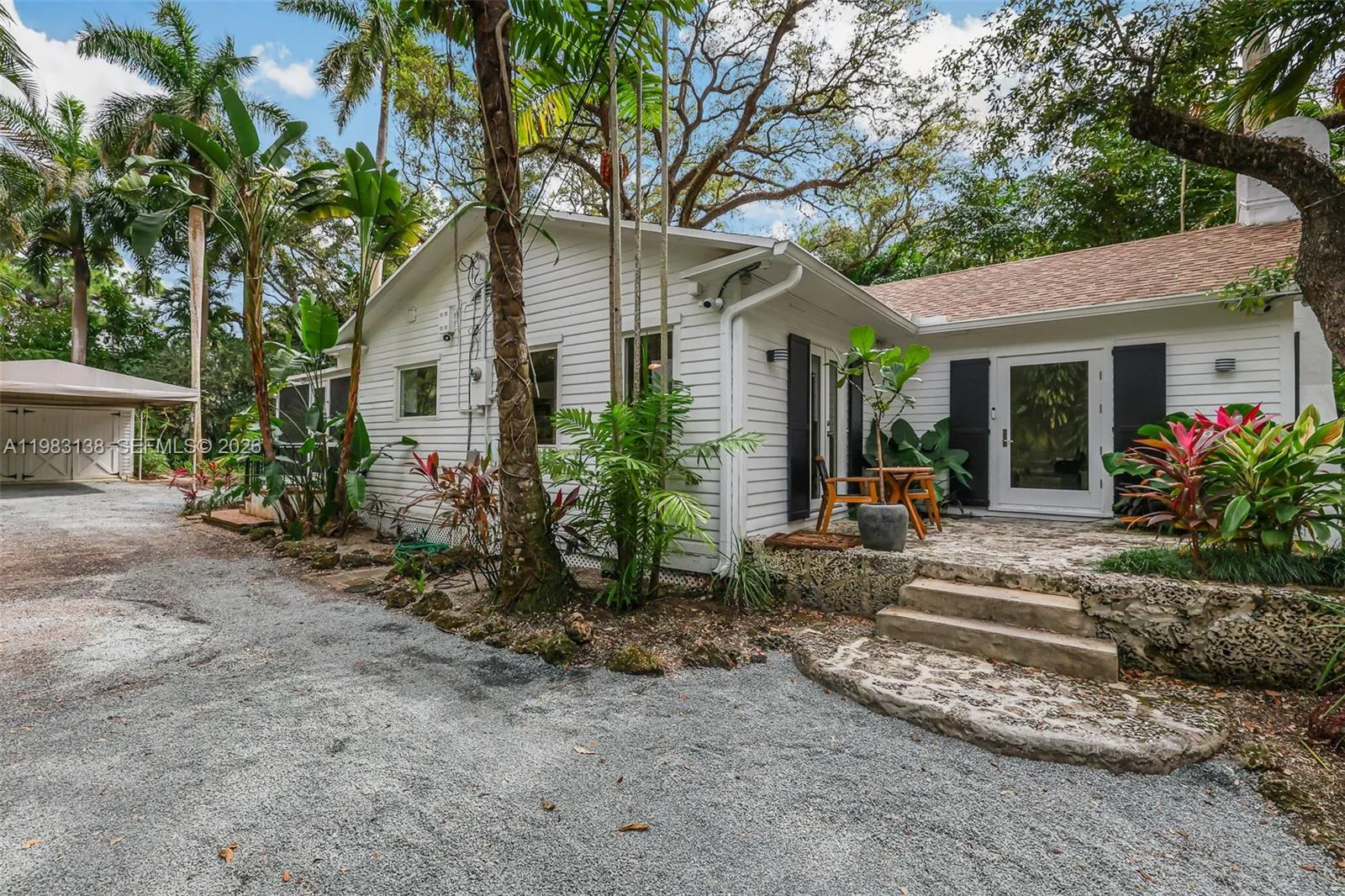 2925 Seminole St, Miami FL 33133