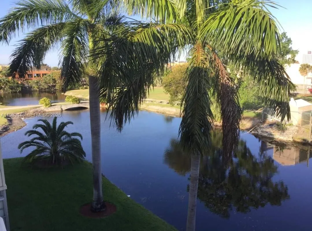 4341 NW 16th St # 308, Lauderhill FL 33313