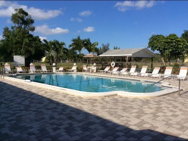 4341 NW 16th St # 308, Lauderhill FL 33313