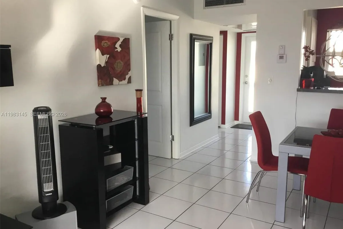 4341 NW 16th St # 308, Lauderhill FL 33313