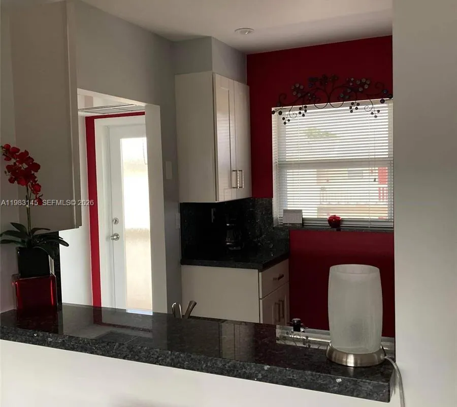 4341 NW 16th St # 308, Lauderhill FL 33313