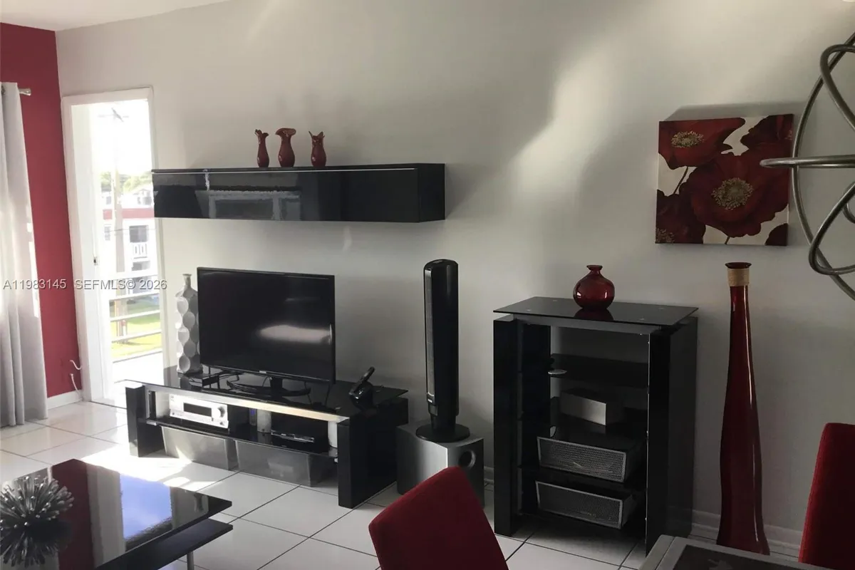 4341 NW 16th St # 308, Lauderhill FL 33313