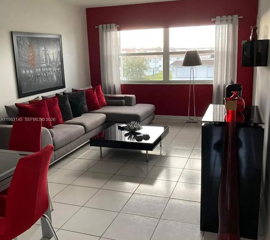 4341 NW 16th St # 308, Lauderhill FL 33313