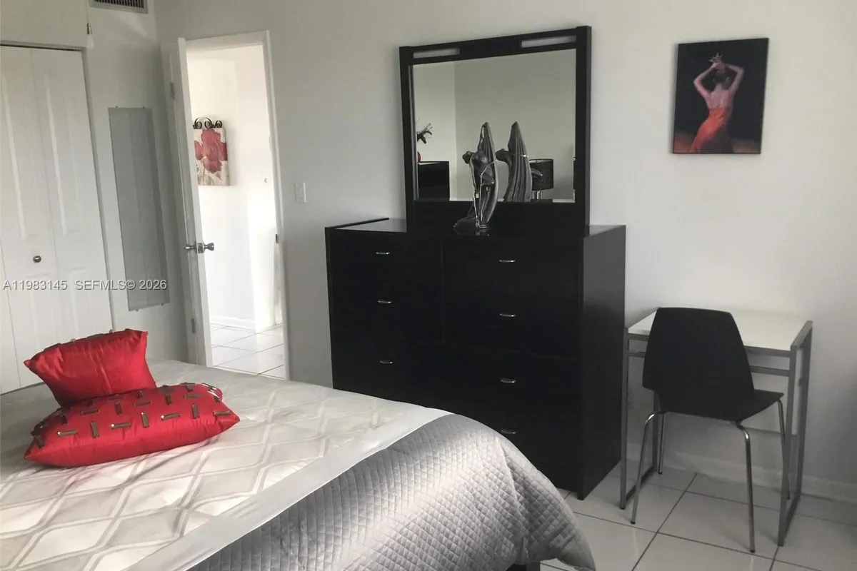 4341 NW 16th St # 308, Lauderhill FL 33313