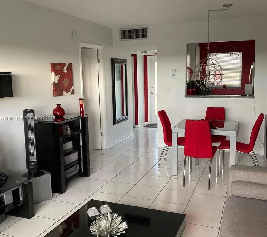 4341 NW 16th St # 308, Lauderhill FL 33313