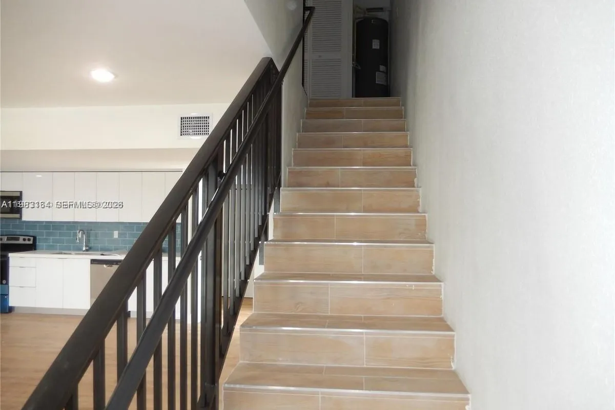 16955 SW 100th Ave, Miami FL 33157