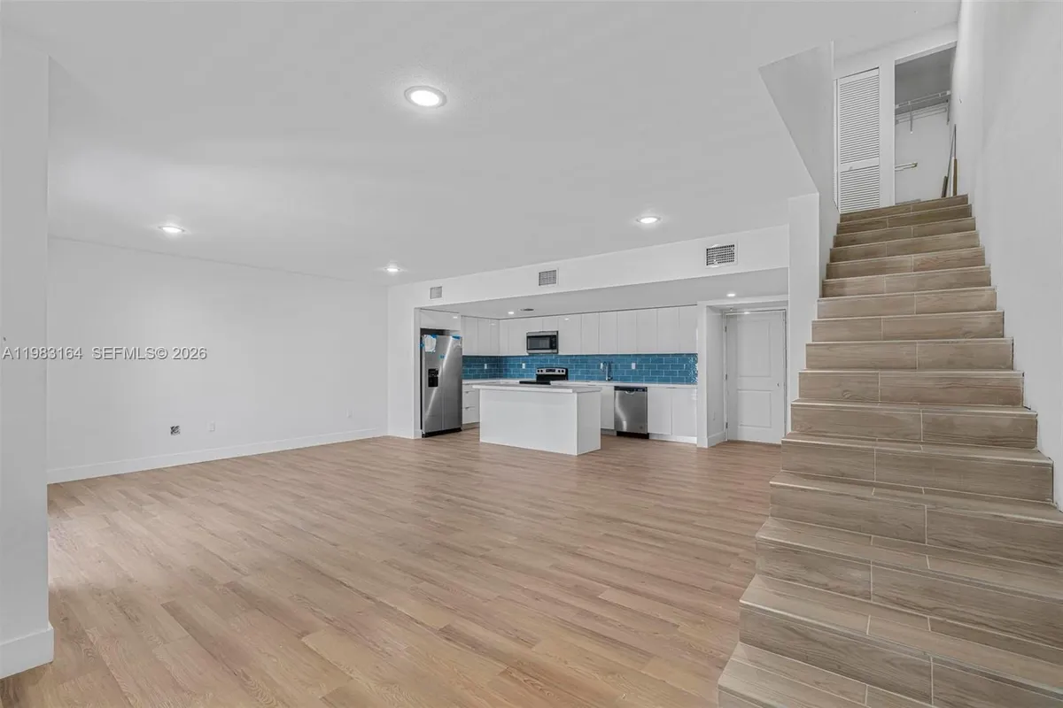 16955 SW 100th Ave, Miami FL 33157