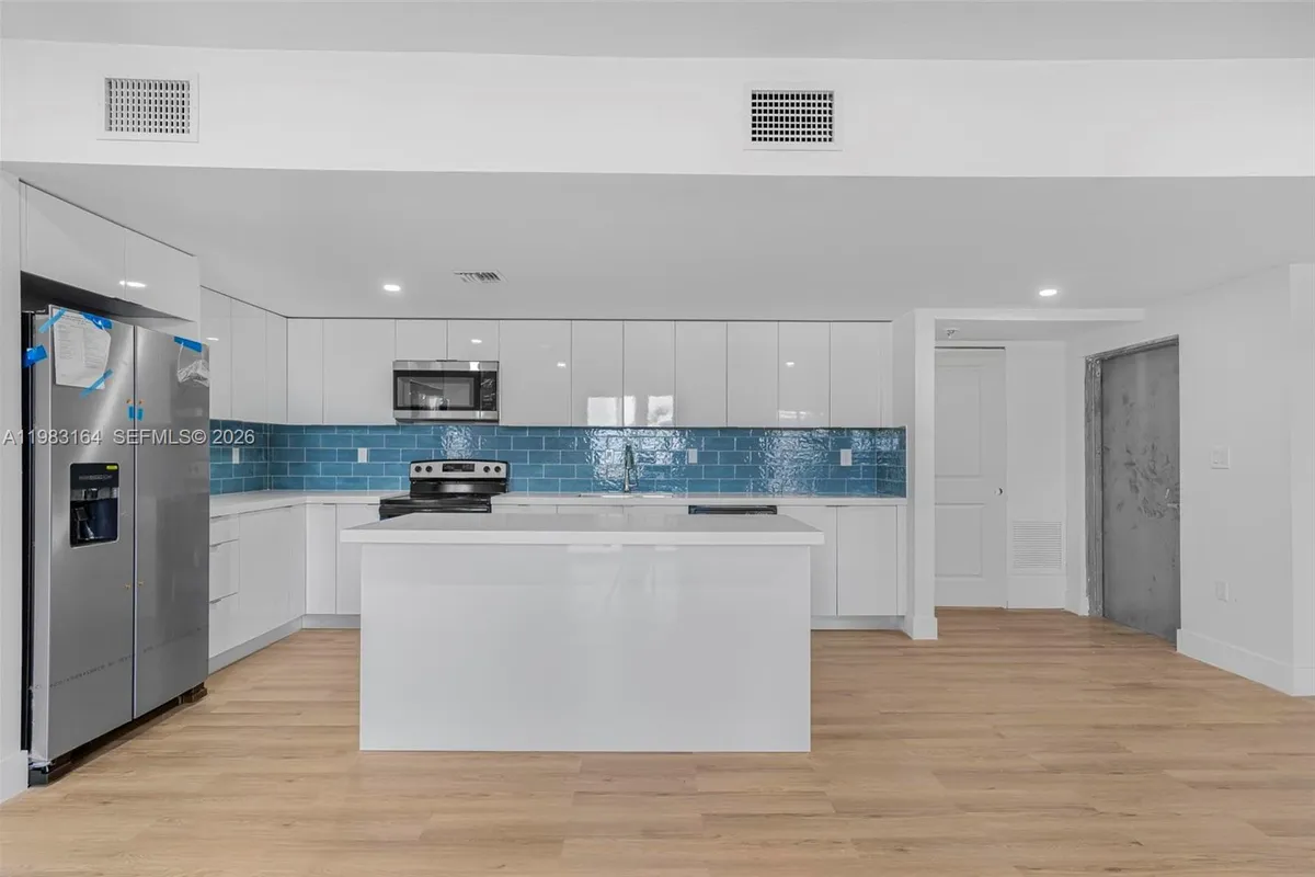 16955 SW 100th Ave, Miami FL 33157