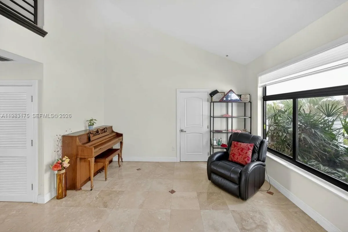 4159 SW 85th Ave, Miami FL 33155