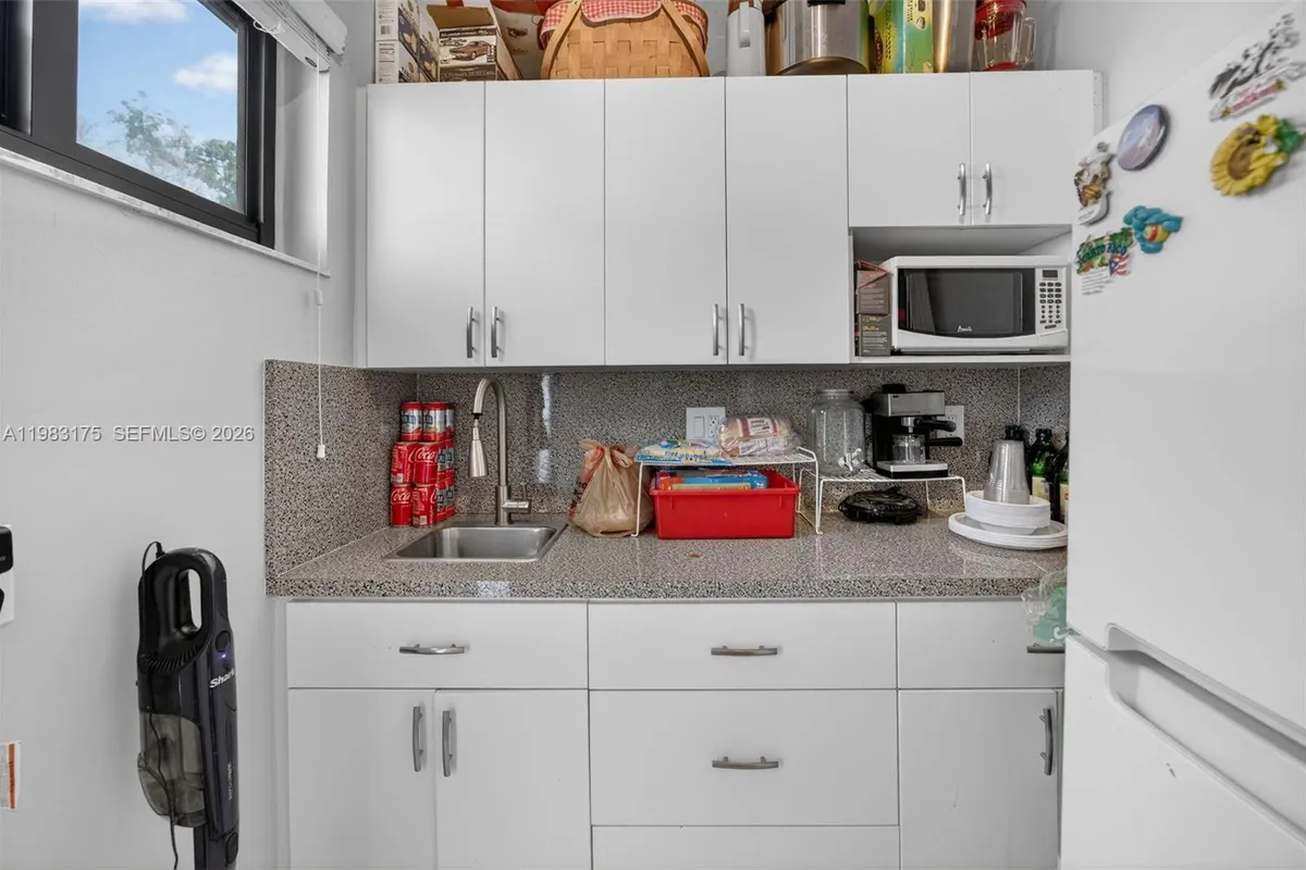 4159 SW 85th Ave, Miami FL 33155