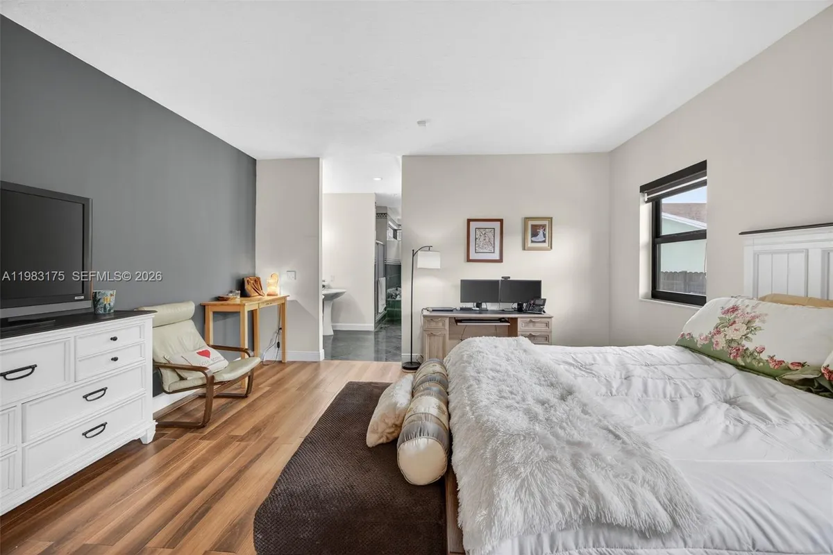 4159 SW 85th Ave, Miami FL 33155