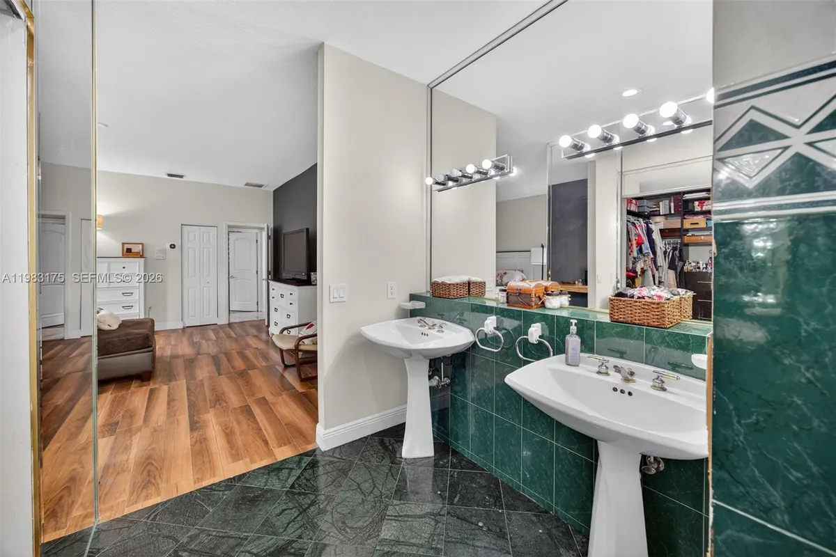 4159 SW 85th Ave, Miami FL 33155