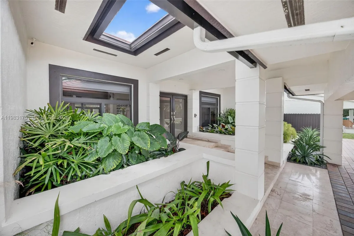 4159 SW 85th Ave, Miami FL 33155