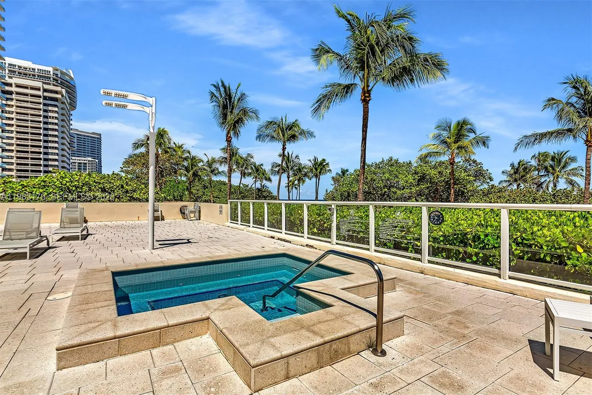 10185 Collins Ave # 606, Bal Harbour FL 33154