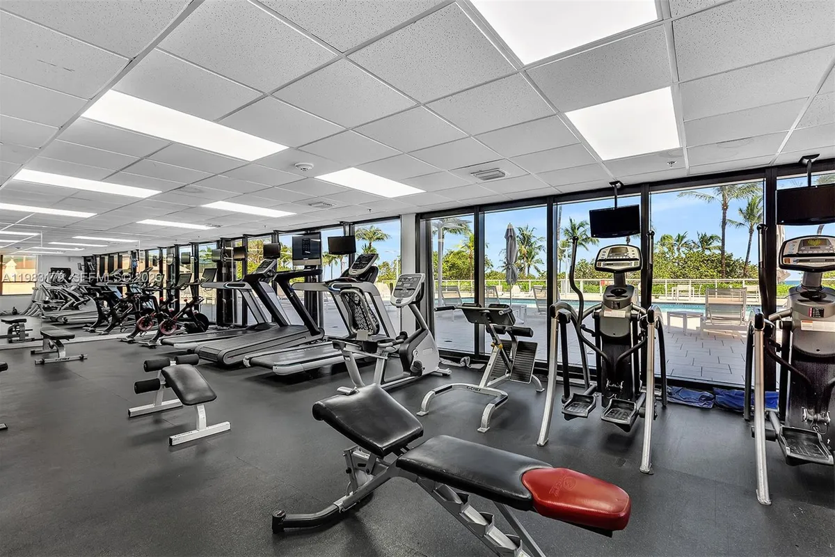 10185 Collins Ave # 606, Bal Harbour FL 33154