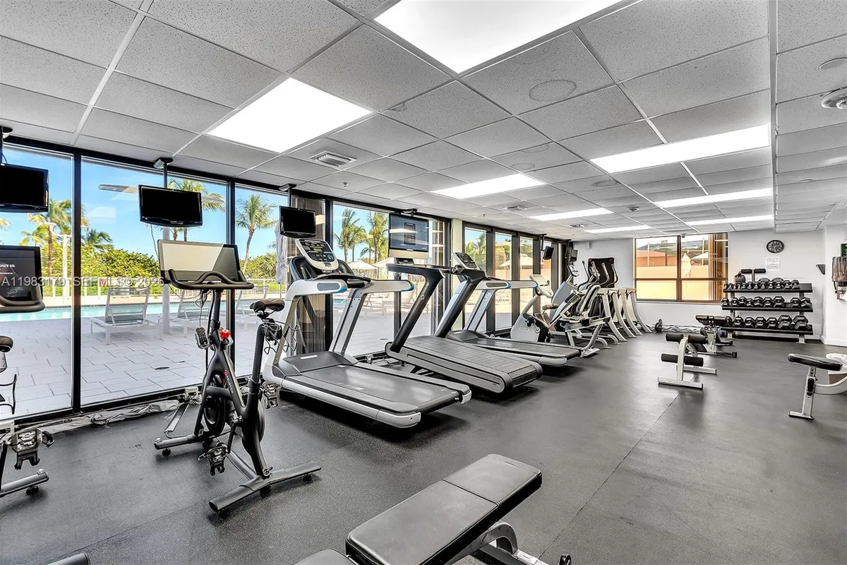 10185 Collins Ave # 606, Bal Harbour FL 33154