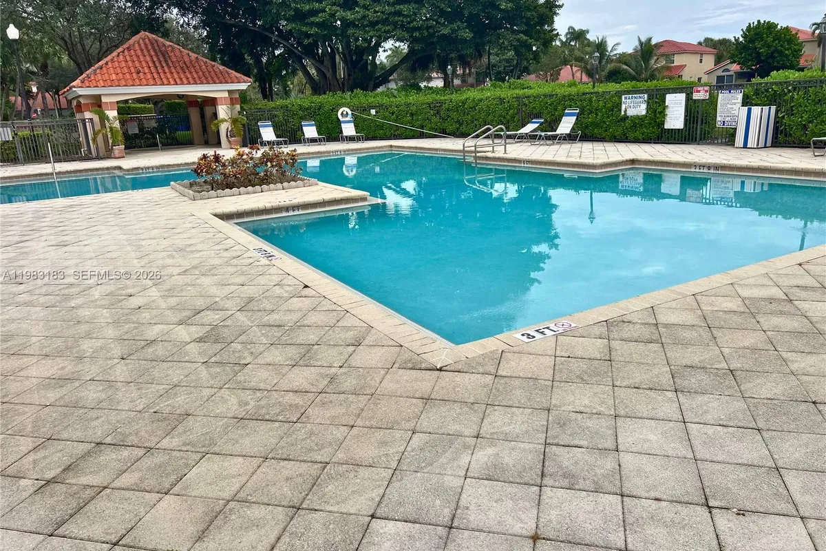 3480 N Pinewalk Dr N # 135, Margate FL 33063