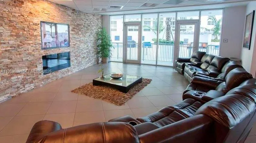 1750 N Bayshore Dr # 1104, Miami FL 33132