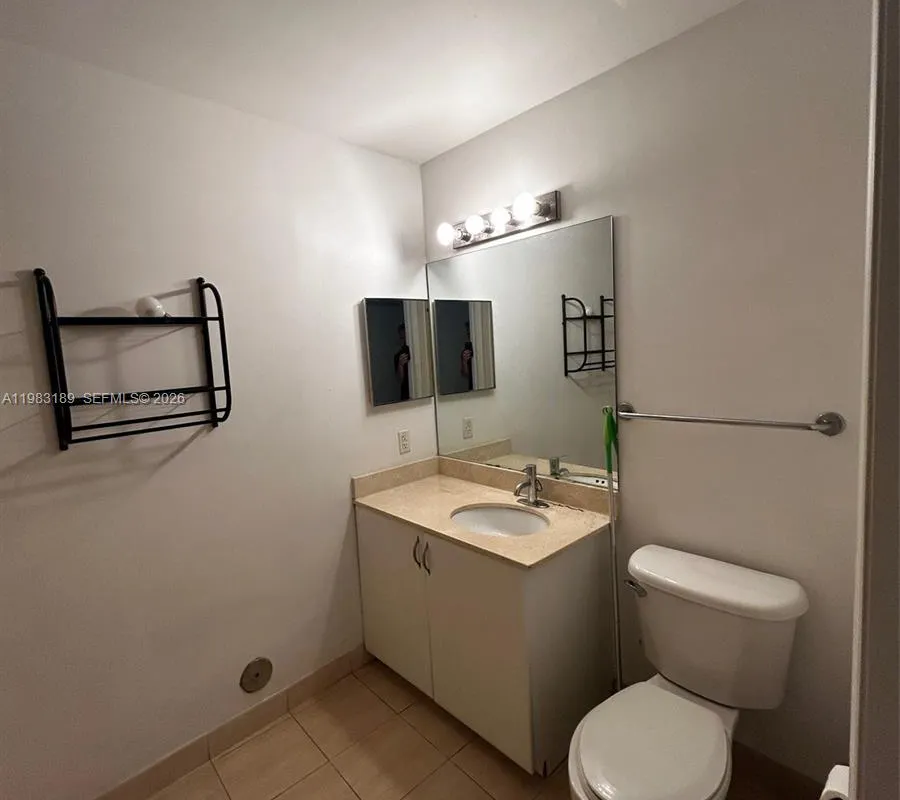 1750 N Bayshore Dr # 1104, Miami FL 33132