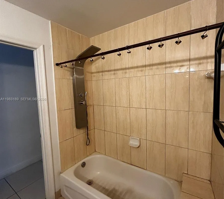 1750 N Bayshore Dr # 1104, Miami FL 33132