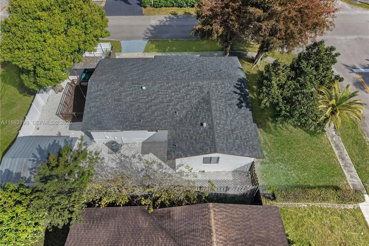 7501 Raleigh St, Hollywood FL 33024