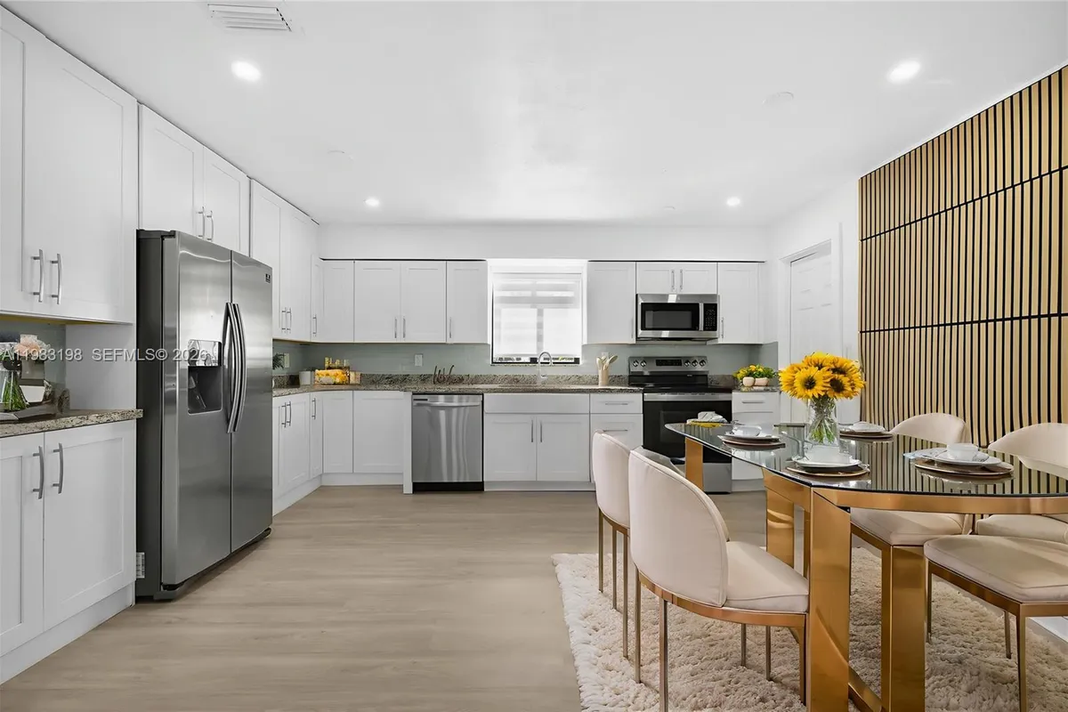 7501 Raleigh St, Hollywood FL 33024