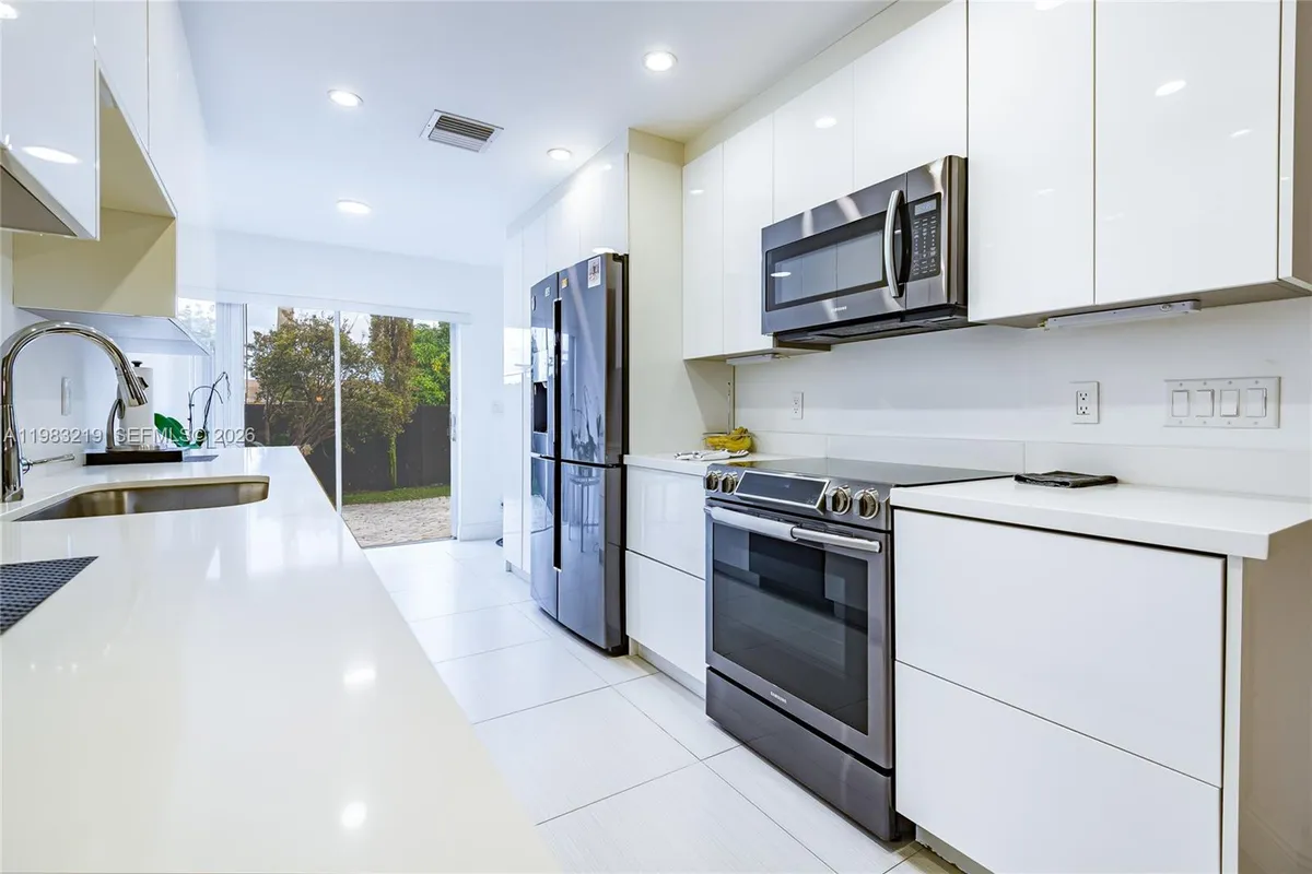 370 SE 2nd Ave # G3, Deerfield Beach FL 33441