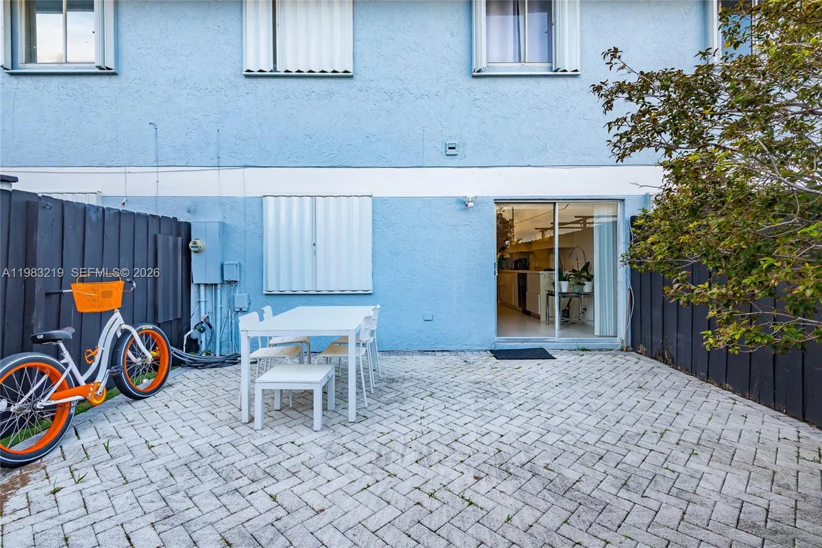 370 SE 2nd Ave # G3, Deerfield Beach FL 33441