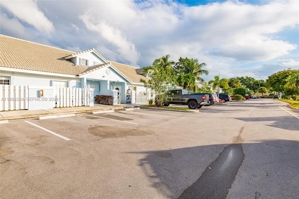 370 SE 2nd Ave # G3, Deerfield Beach FL 33441