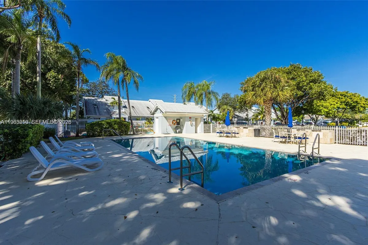 370 SE 2nd Ave # G3, Deerfield Beach FL 33441