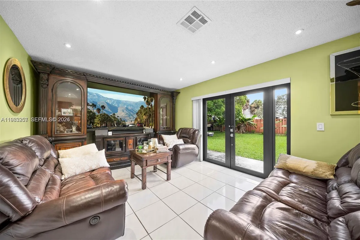 2481 N Riverdale Dr N # 0, Miramar FL 33025