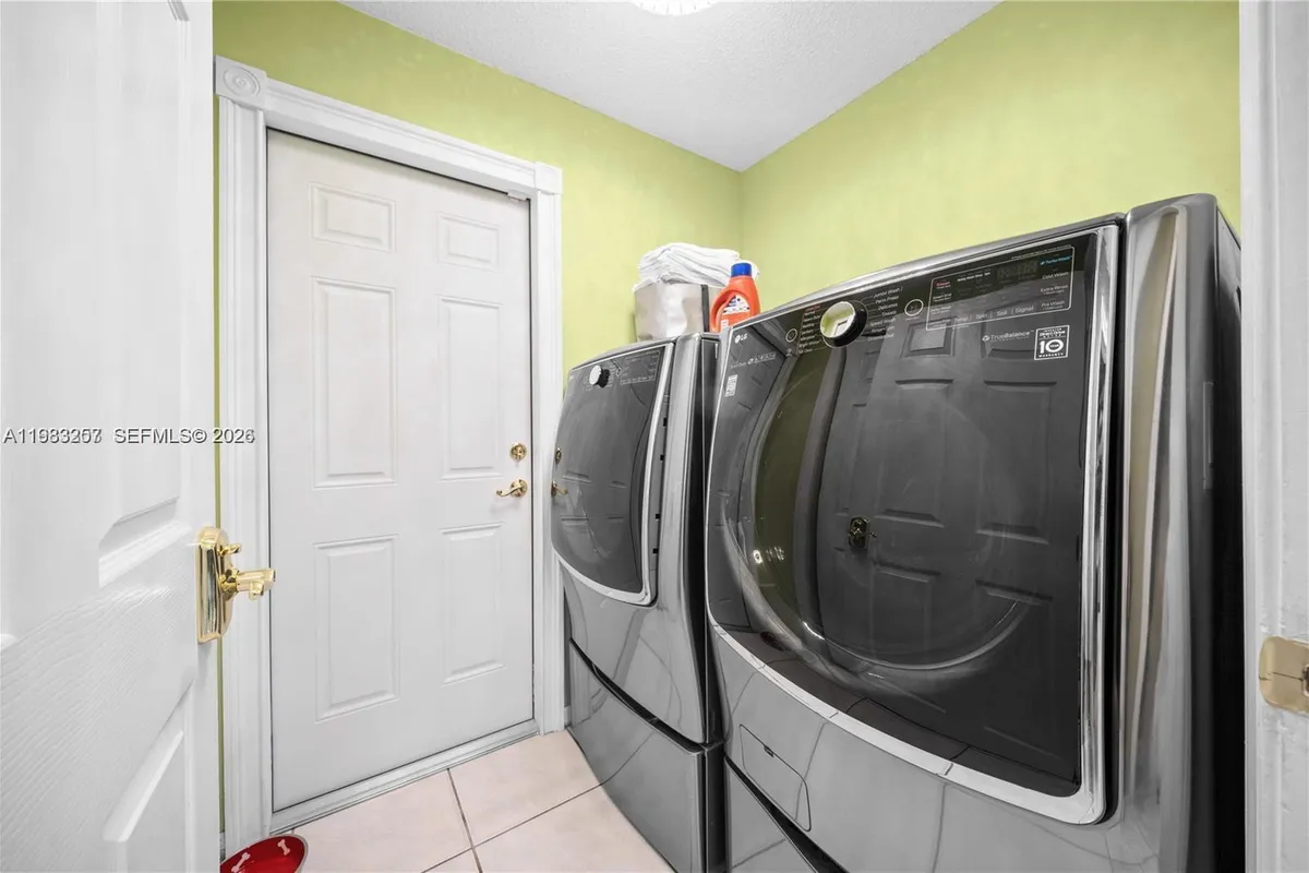 2481 N Riverdale Dr N # 0, Miramar FL 33025