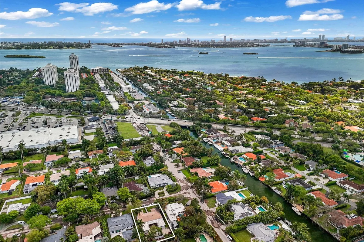 10610 NE 11th Ave, Miami Shores FL 33138