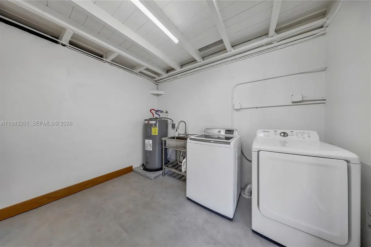 10610 NE 11th Ave, Miami Shores FL 33138