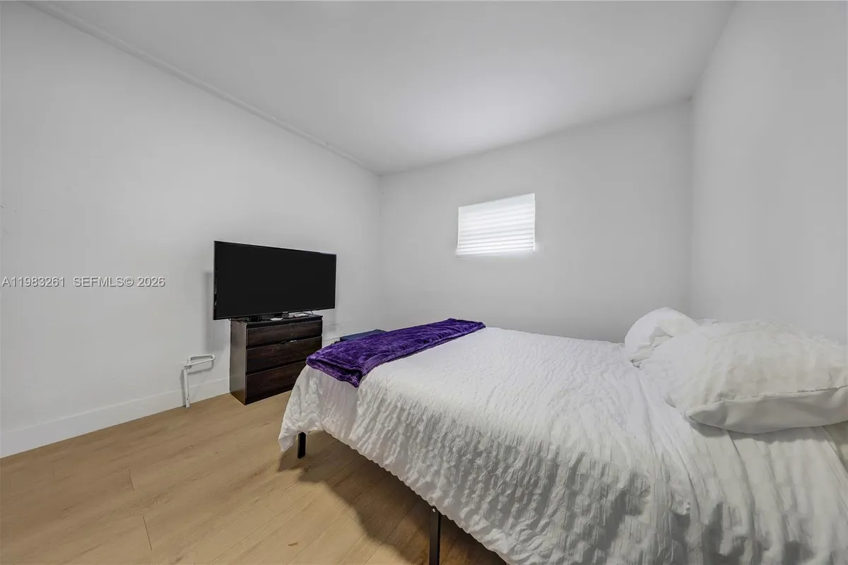 10610 NE 11th Ave, Miami Shores FL 33138