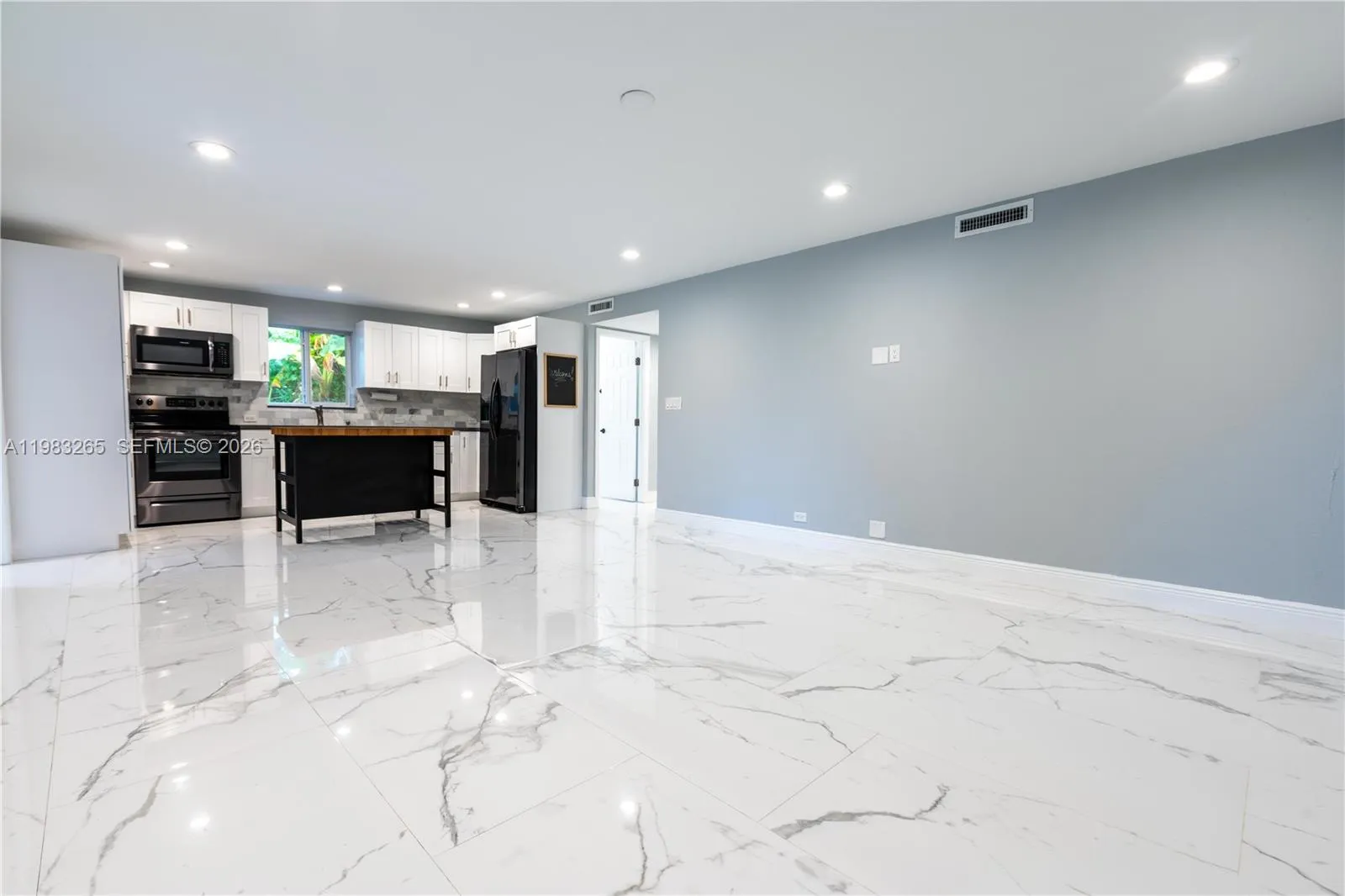 11 Judy Pl, Key Largo FL 33037