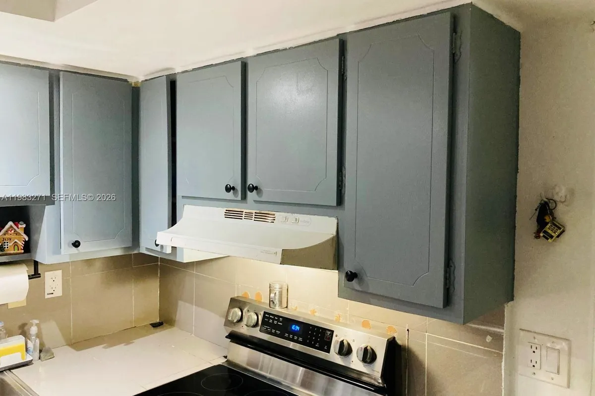 1735 NE 164th St # D306, North Miami Beach FL 33162