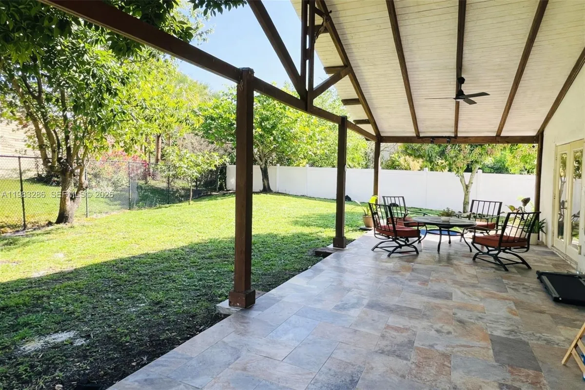 13311 SW 42nd St, Miramar FL 33027