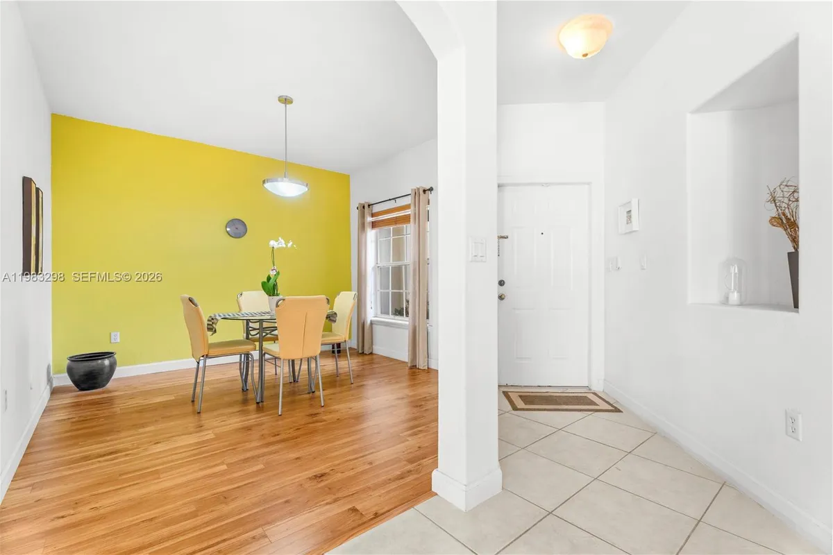 5527 NW 113th Ave, Doral FL 33178