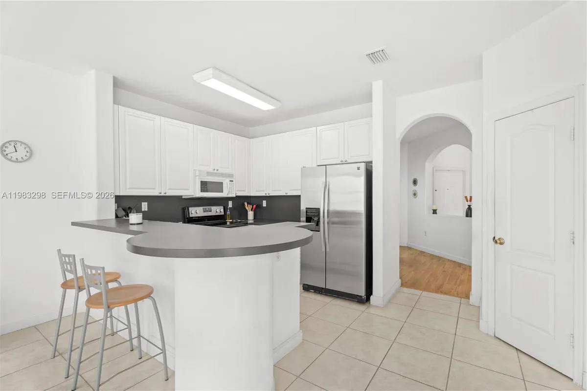 5527 NW 113th Ave, Doral FL 33178