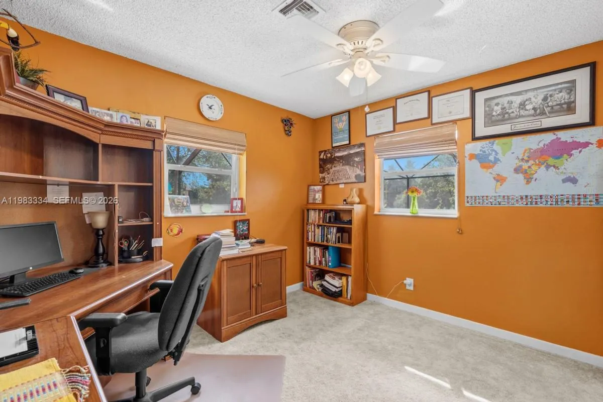 10930 SW 27th Ct, Davie FL 33328