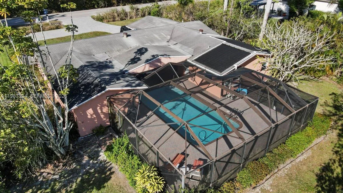 10930 SW 27th Ct, Davie FL 33328