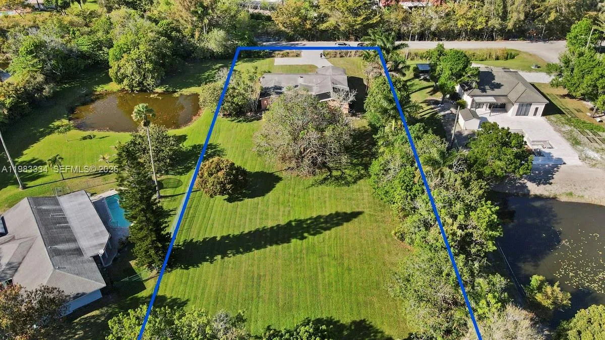 10930 SW 27th Ct, Davie FL 33328