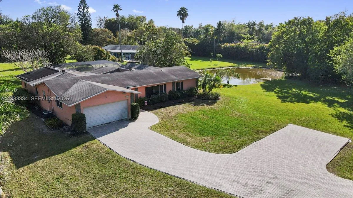 10930 SW 27th Ct, Davie FL 33328