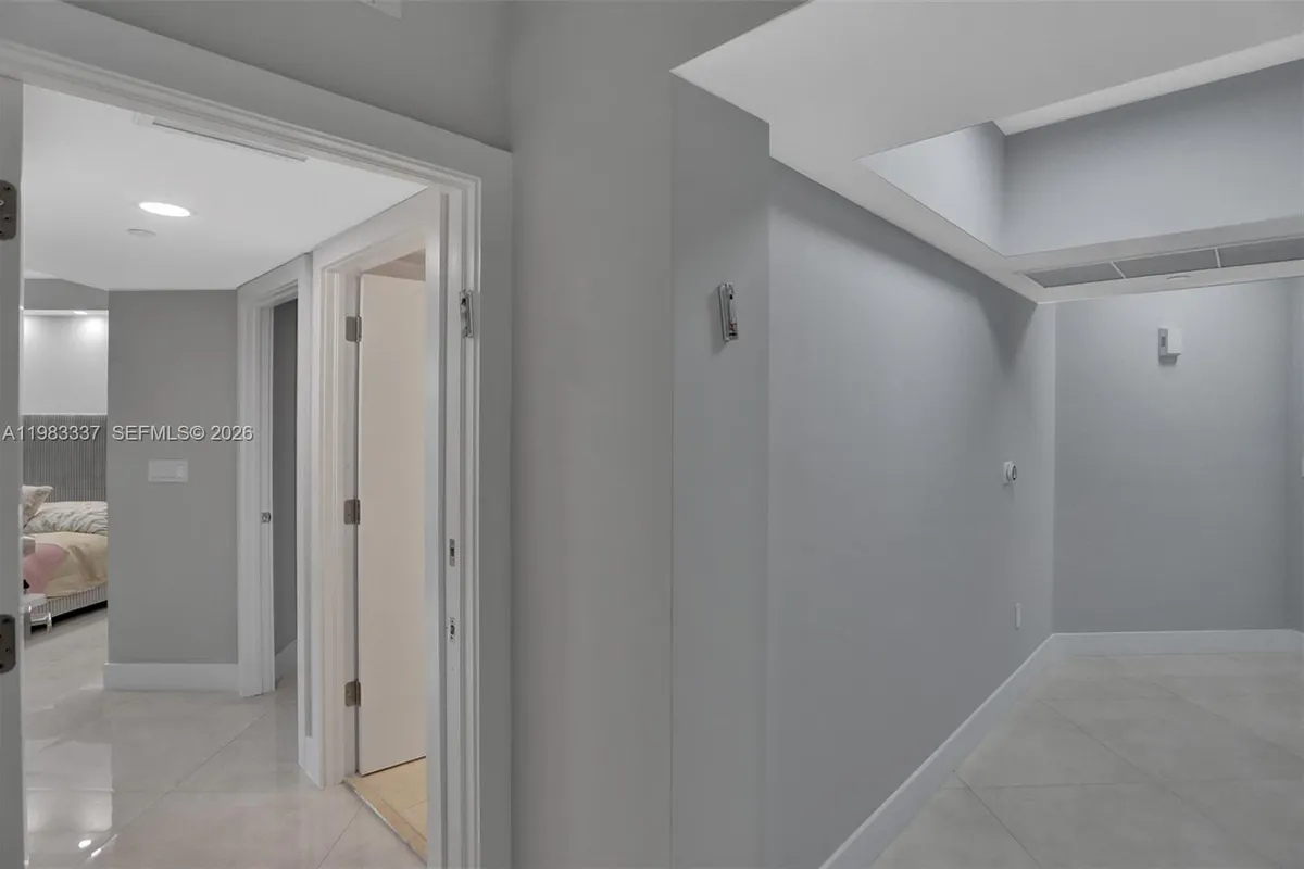 20000 E Country Club Dr # 211, Aventura FL 33180