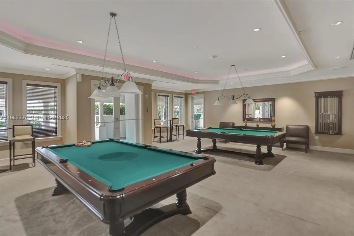 20000 E Country Club Dr # 211, Aventura FL 33180